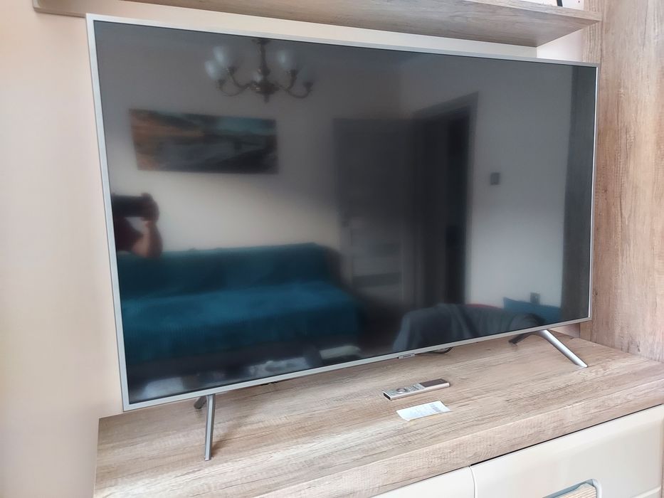 SmartTV QLED Samsung 55" 4K WiFi BT DVB-T2/S2/C Quantum HDR10+ ZESTAW!