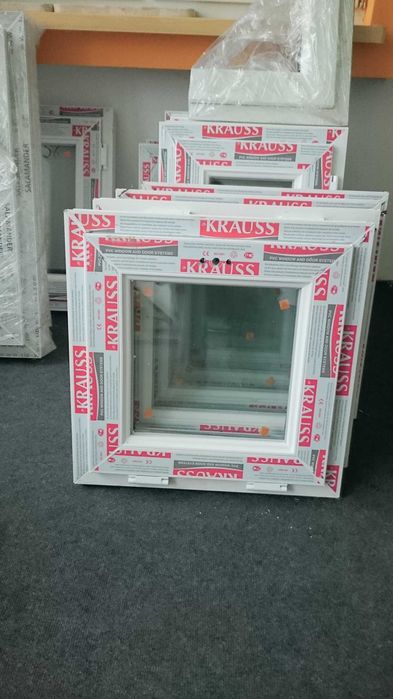 Okno PCV białe 500x500 jednoskrzydłowe uchylne