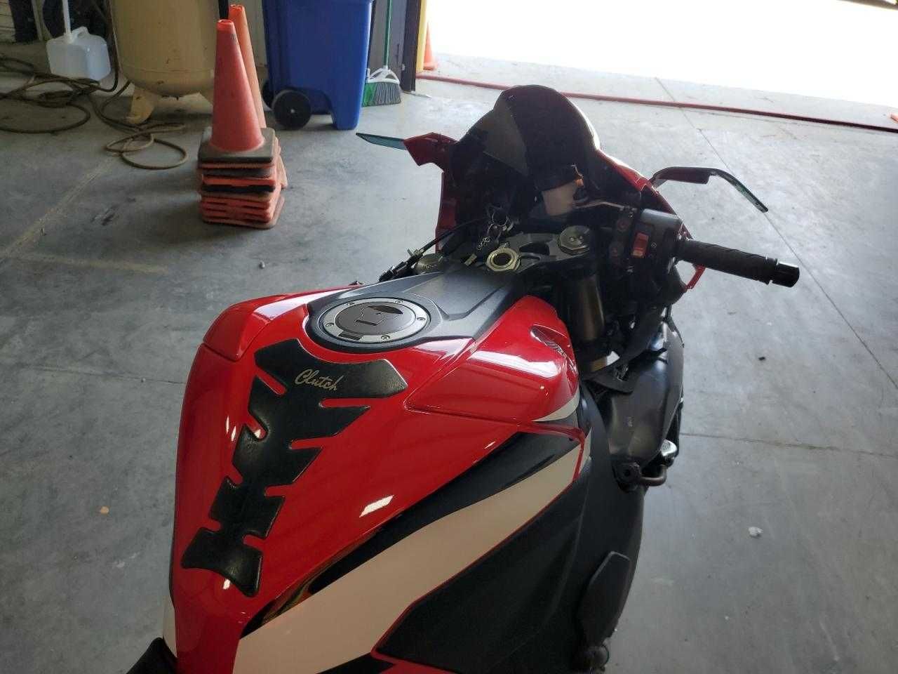 Honda CBR1000 RR 2021