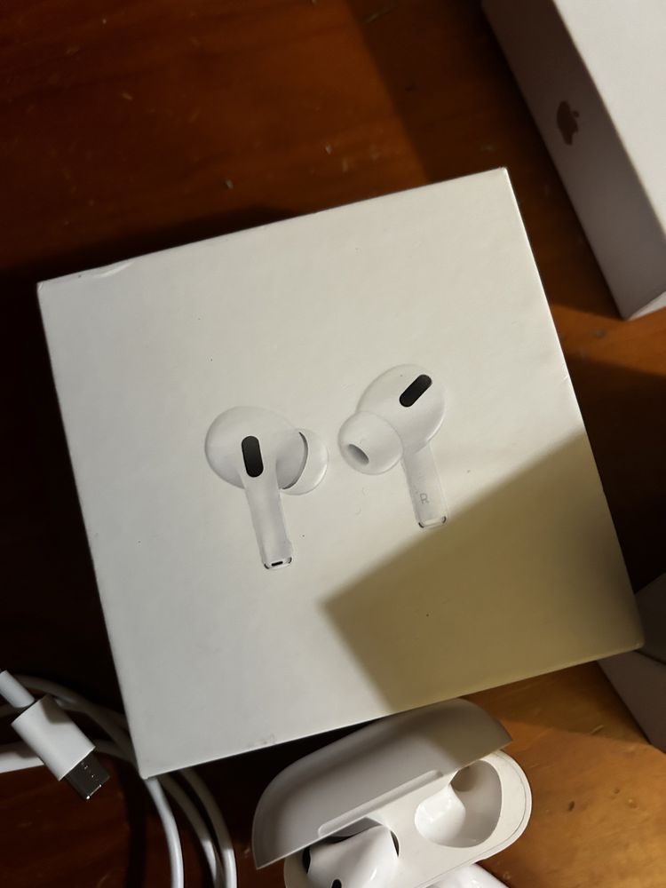 Airpods 3ª e 2ª Geração