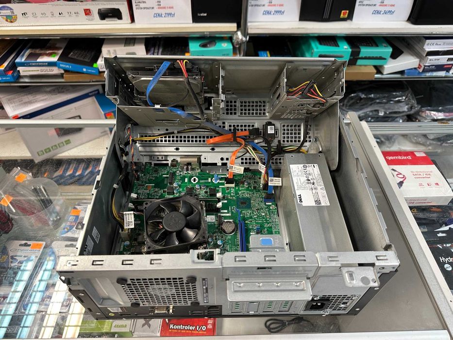 Zestaw komputerowy Dell Optiplex 3050 i5-7400 + monitor LCD 22" Win 11