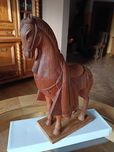 Koń z drewna, rzeźbiony, ciężki