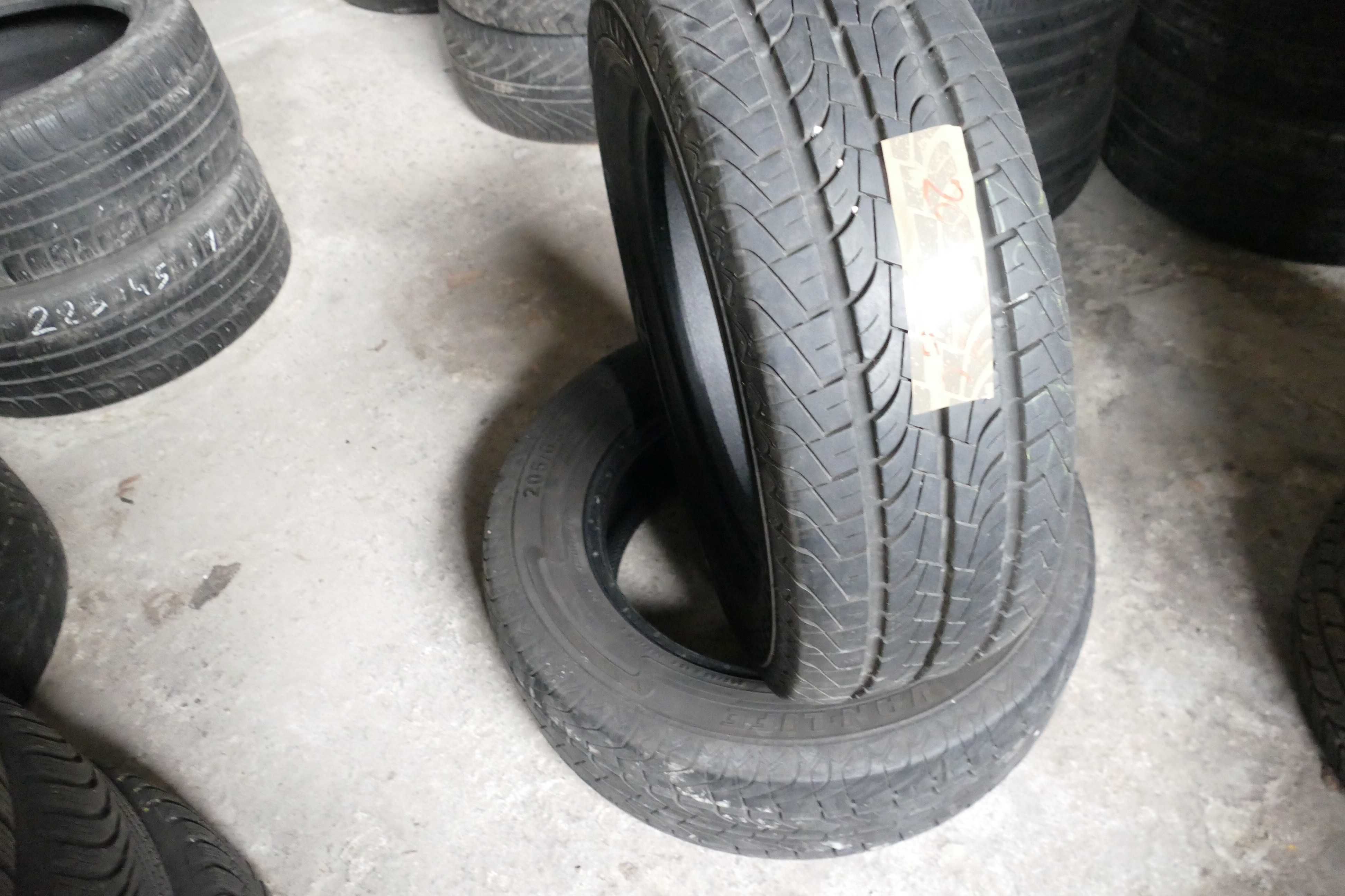 205/65R15 C  Semperit Van Life 2szt