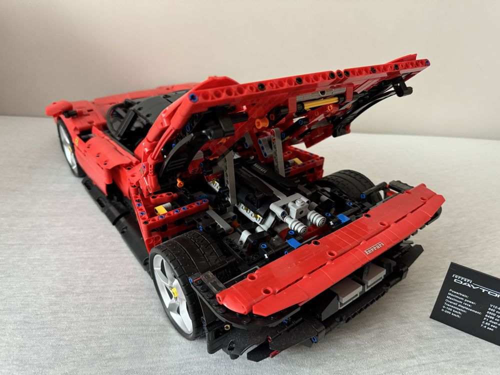 Ferrari Daytona model technic
