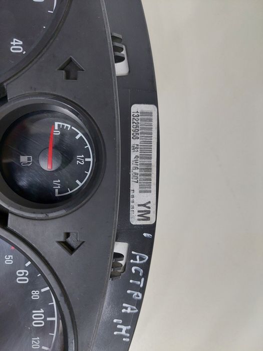 Панель приладів Опель Астра Н 1.7