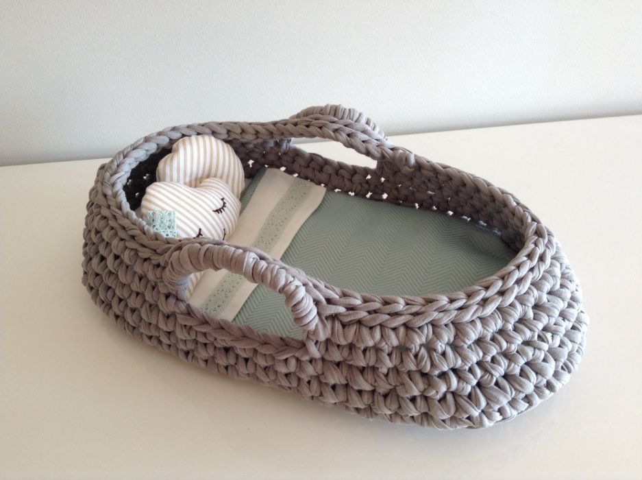 Alcofa/ Cama de brincar NOVA /