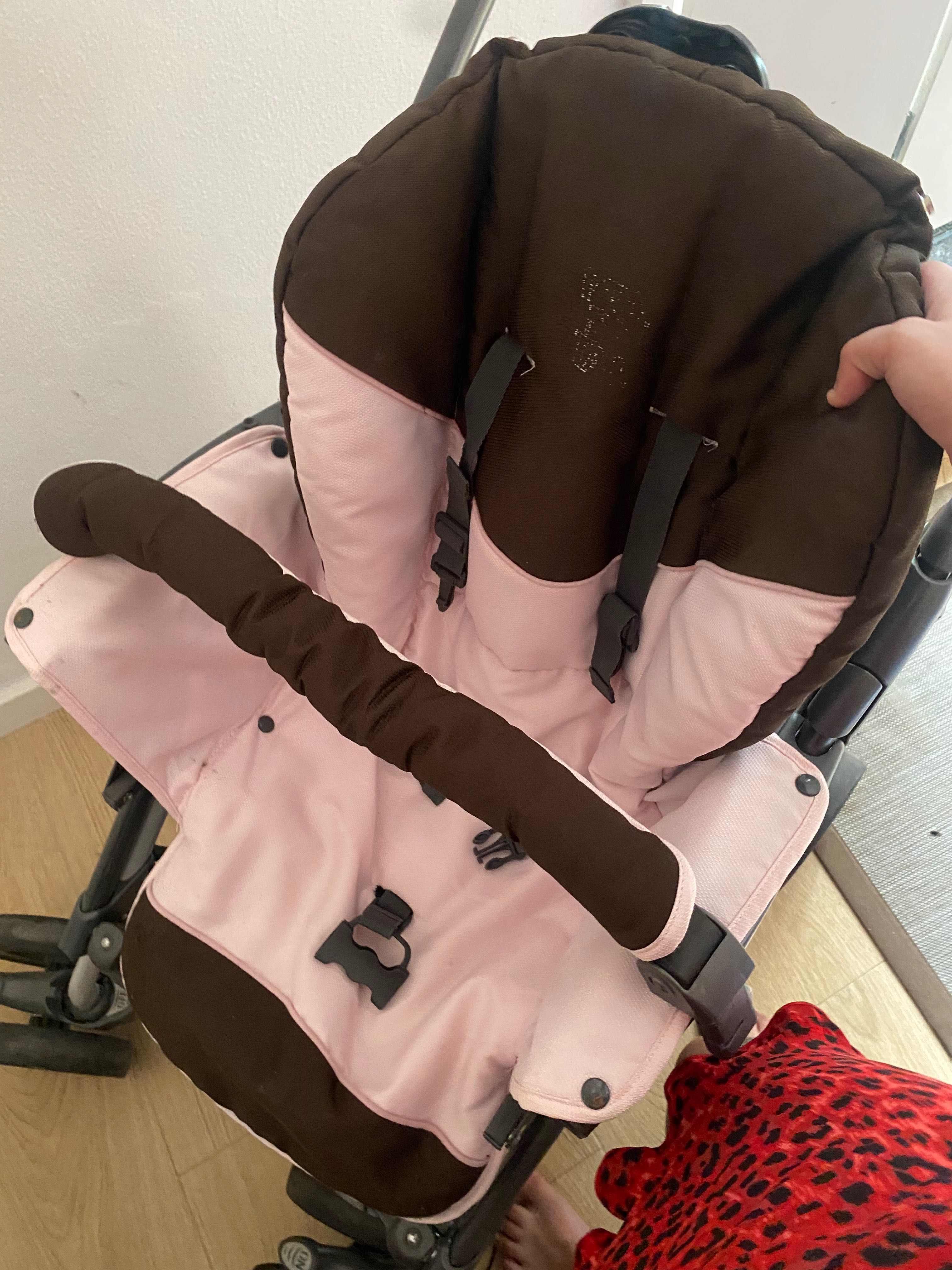 Carrinho de bebé
