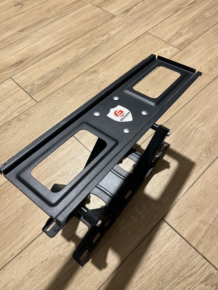 Telewizor LCD SHARP lc-42xl2e 42’ 42cale płaski z uchywtem na ścianę