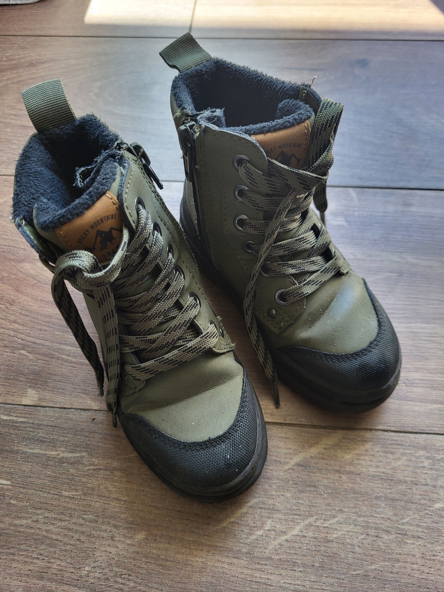 Buty zimowe Reserved, rozmiar 27