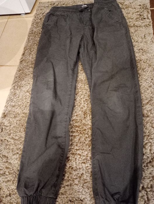 Spodnie chłopięce rozmiar 164 ocieplane