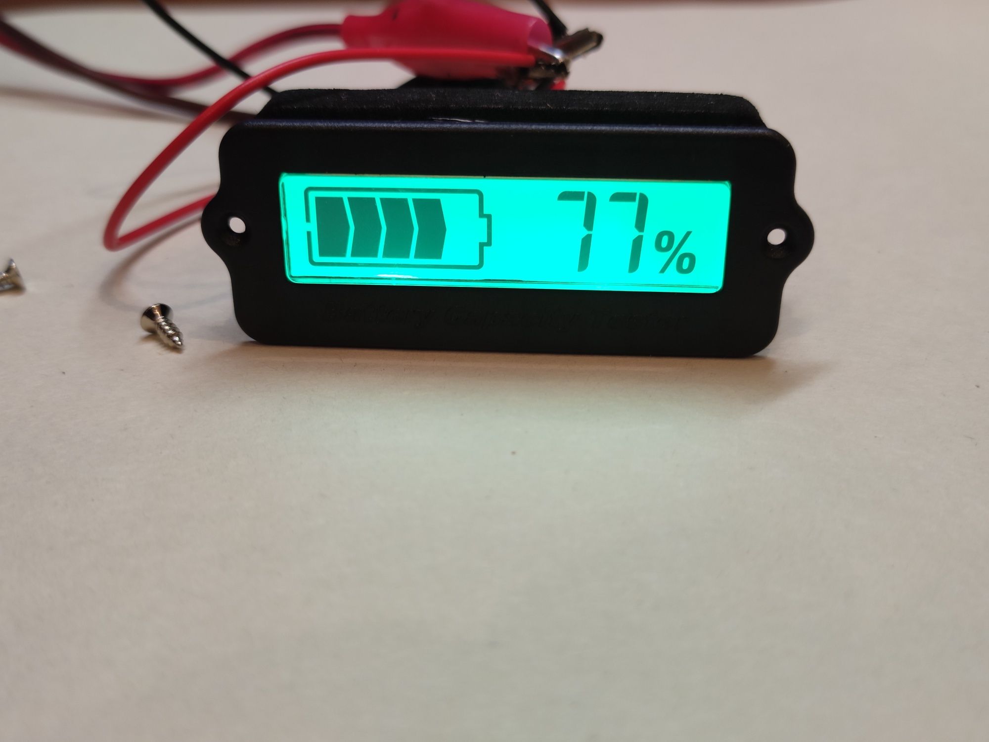 Индикатор уровня заряда аккумуляторов