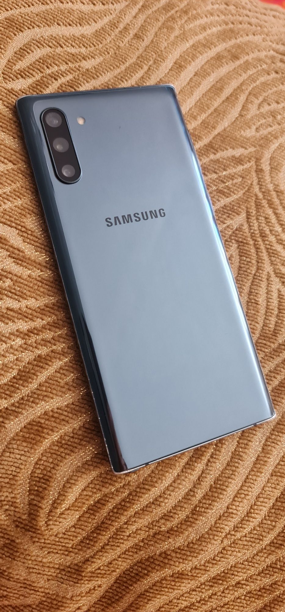 Samsung note 10  8/256