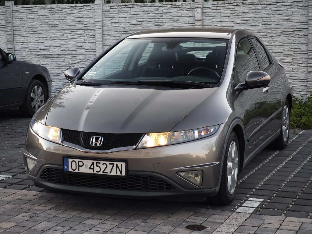 Honda Civic UFO 1.8 benz, polski salon