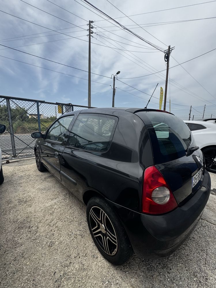 Renault Clio 1.5 dCi Comercial – 2005