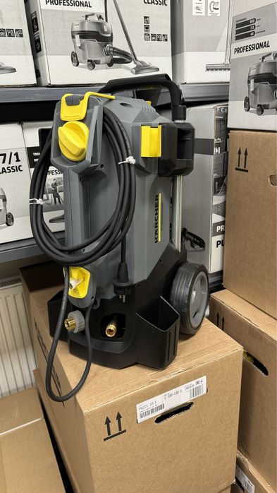 Karcher nowa myjka cisnieniowa  HD 5/15 c bez osprzetu
