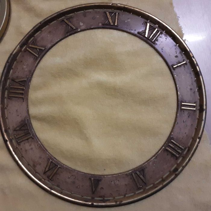 Ramki do starych zegarów