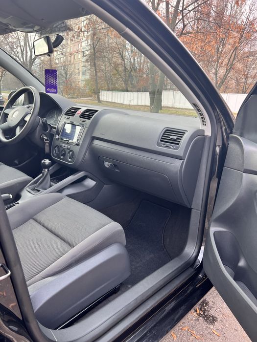 Продам Volkswagen Golf пятого покоління