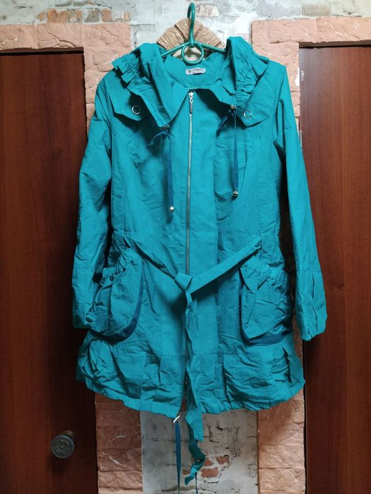 Ветровка женская,куртка,плащ.