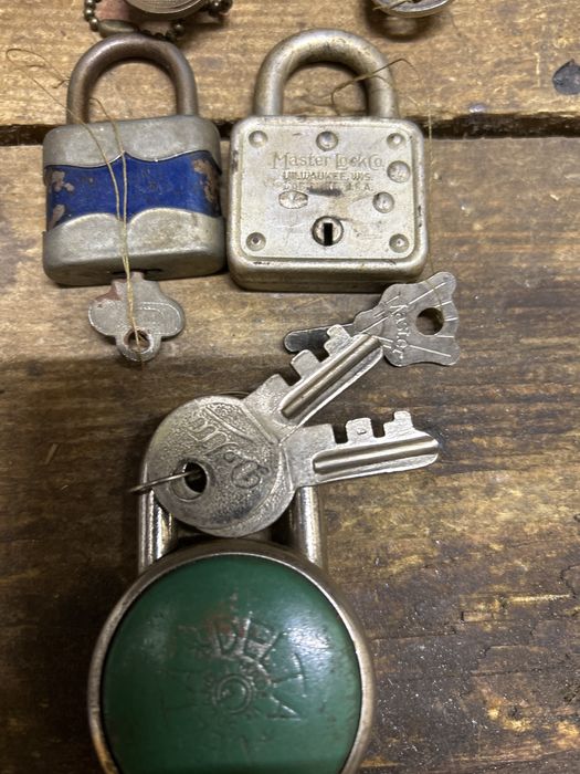 Stare kłódki Milwaukee Delta Western Rust Duplo