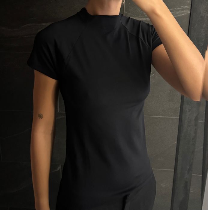 футболка    zara