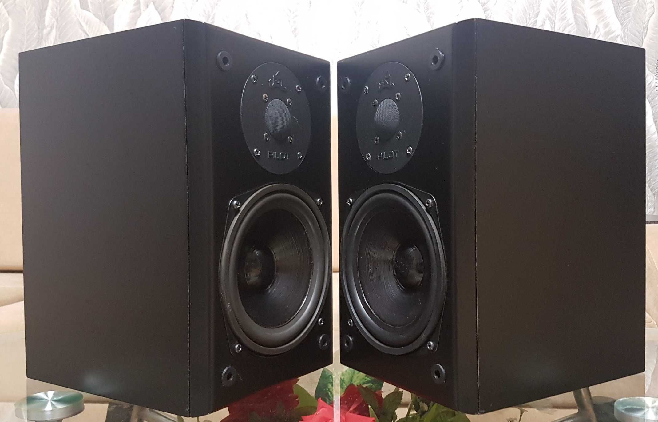 Акустика Pilot M-1 2-Way/Bass Reflex/ Hi-Fi  made in Walluf/W.Germany