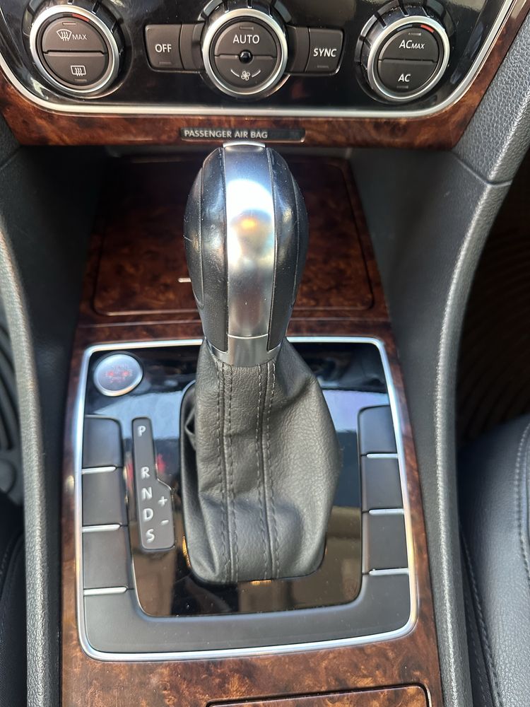 Продаю Volkswagen Passat nms 2011