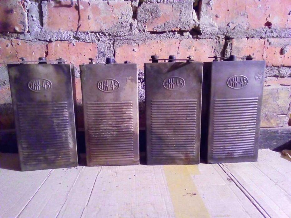 Продаю 4 акумулятори НЖ-45