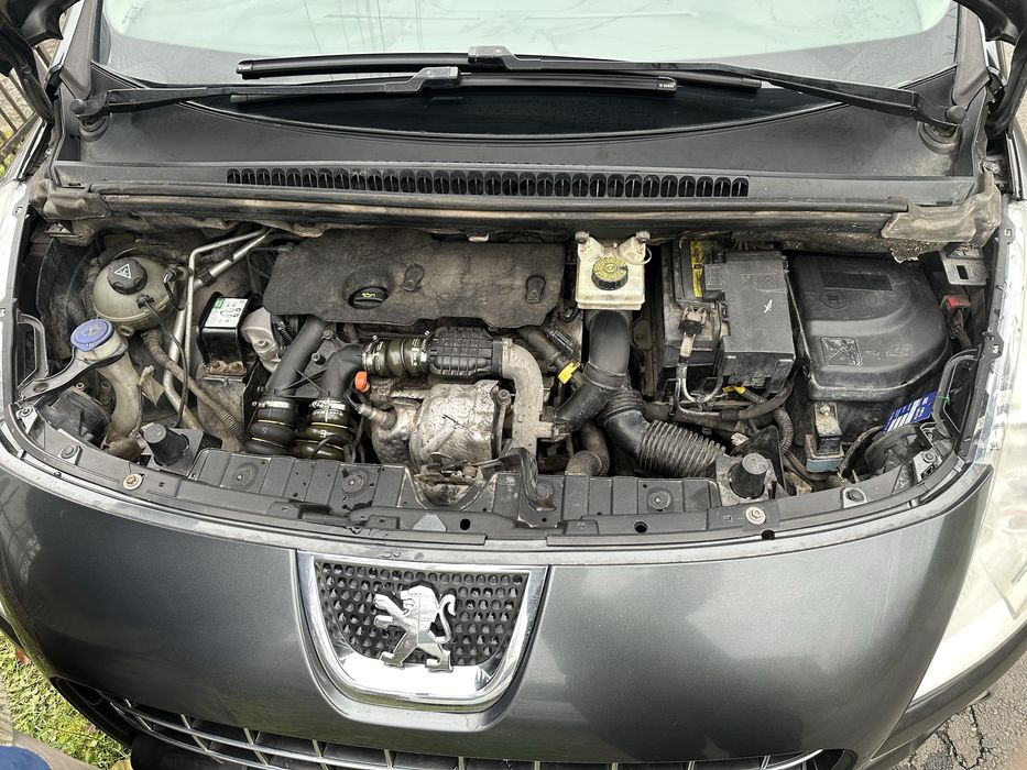 Aвто Peugeot 3008