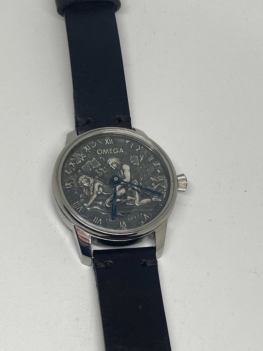 Ексклюзивний годинник Omega із срібним циферблатом