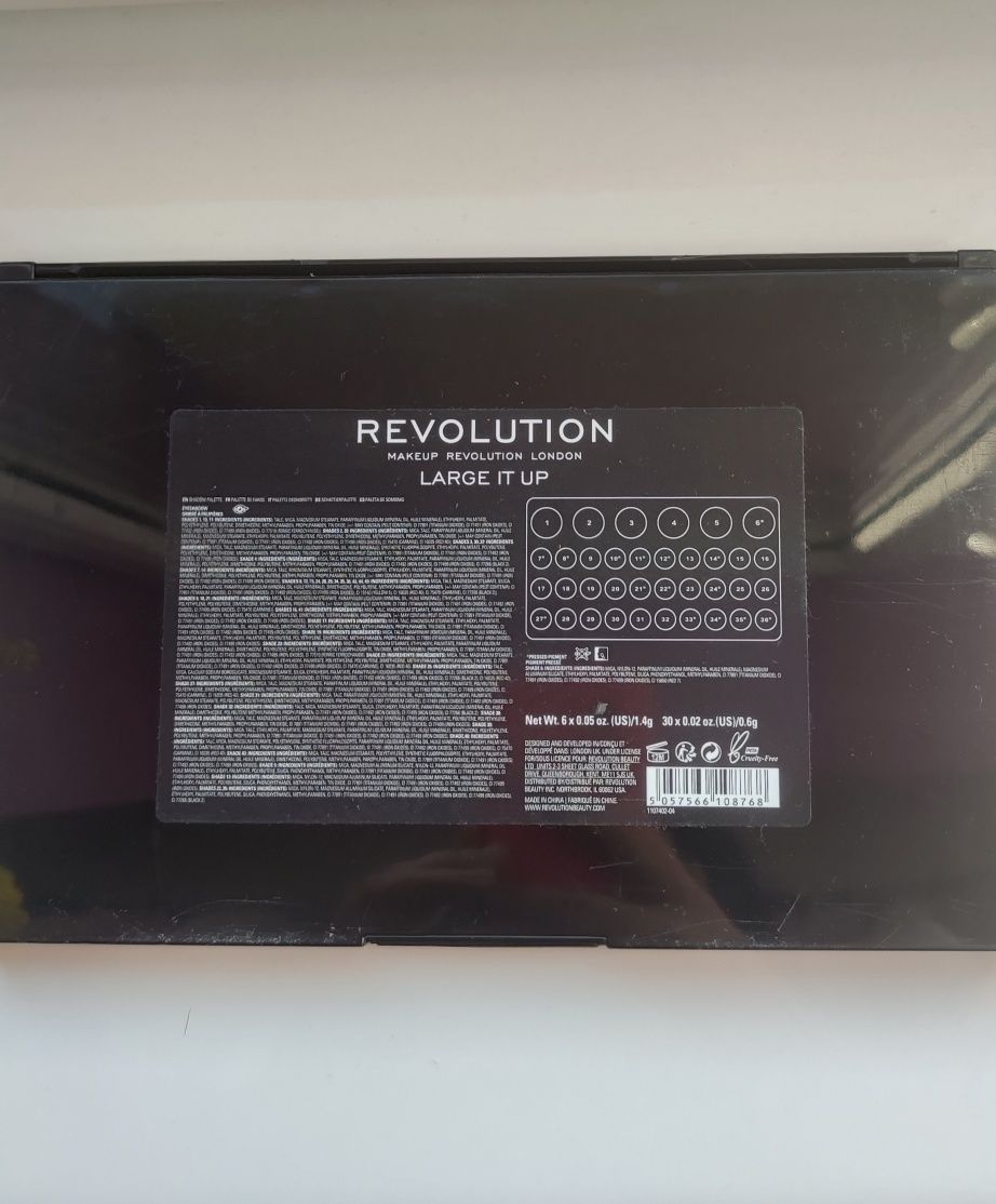 Paleta cieni REVOLUTION