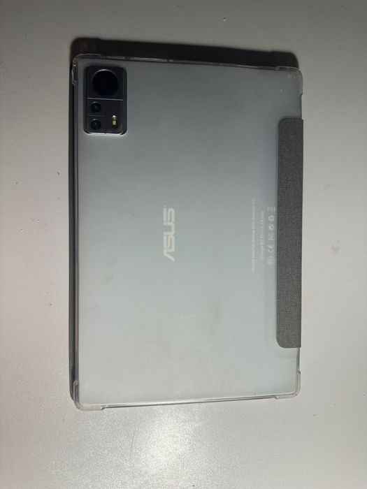 Планшет телефон Асус  бу місяць