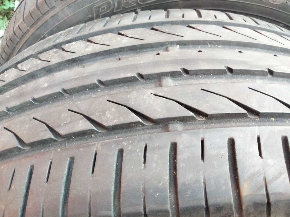 215 50R18 da Toyo