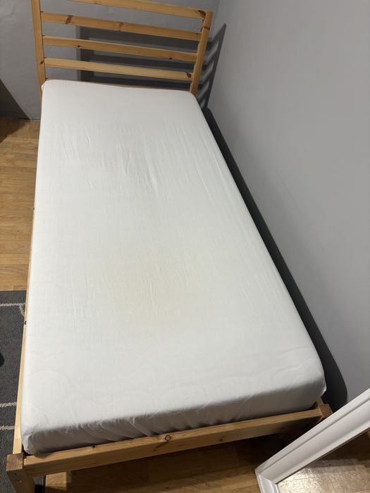 Sprzedam łóżko 90x200