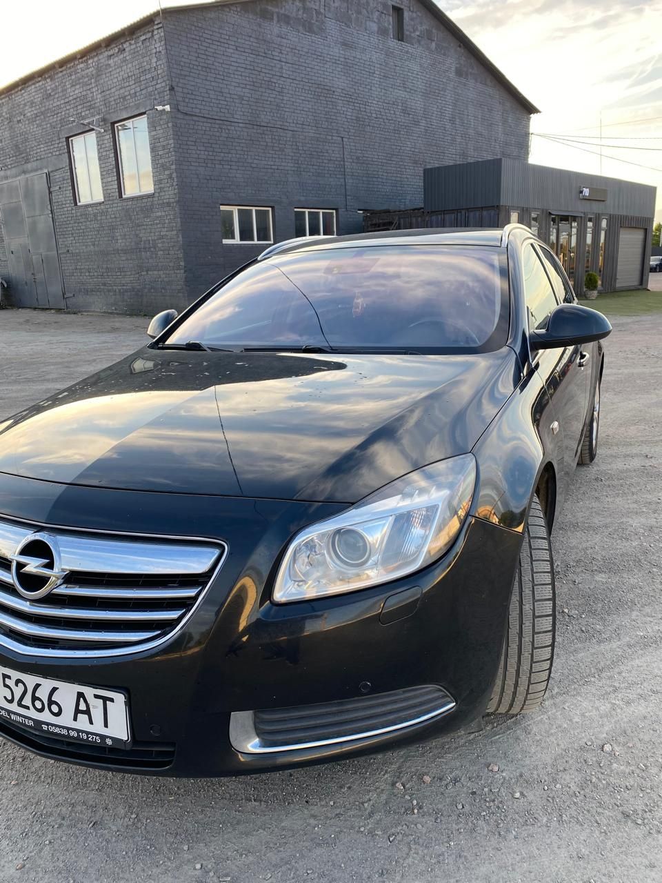 Опель Інсігнія..