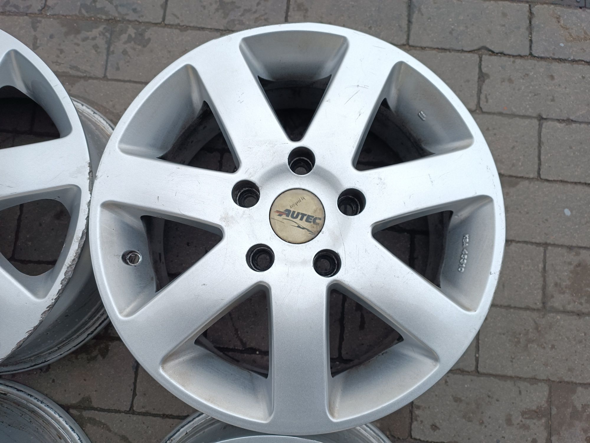 Felgi Alu BMW 3 E36 E46 VW T5 T6 5x120 ET45 7J16