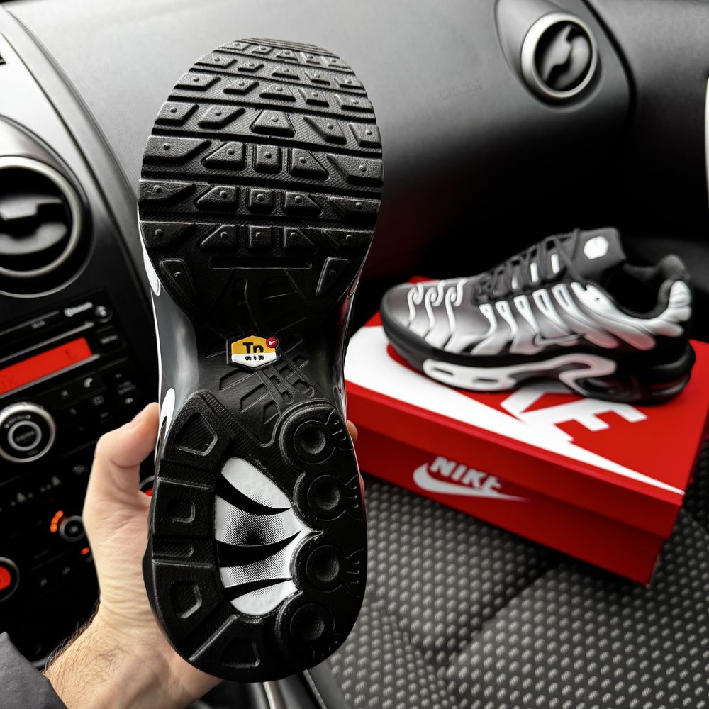 Чоловічі зимові термо кросівки Nike air TN plus black white Gore Tex
