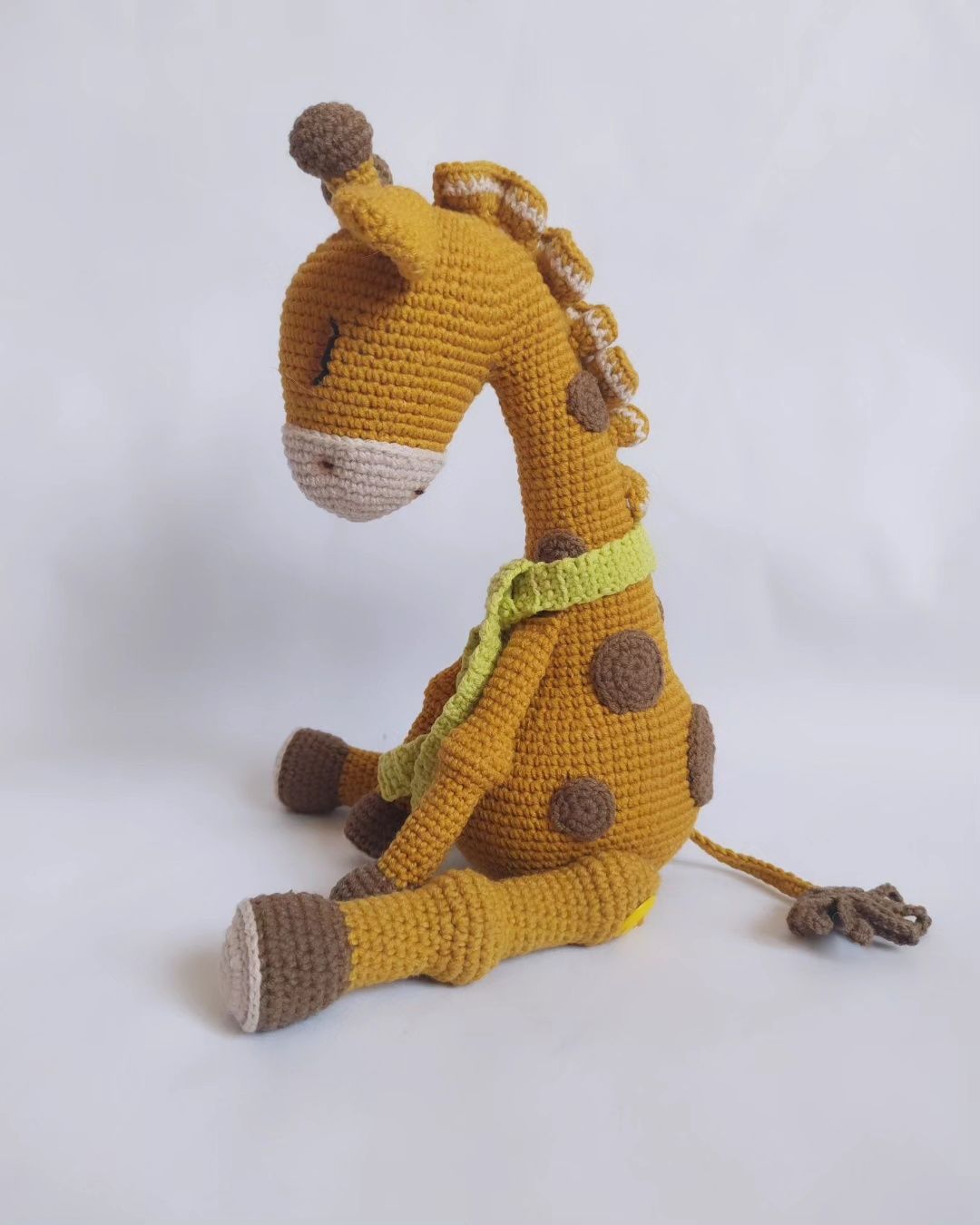 Жирафа. Іграшка ручної роботи. Амігурумі.