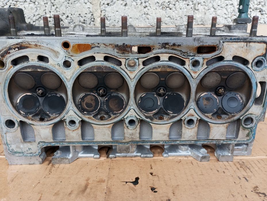 Гбц головка 1.4 1.6 FSI Golf 5 Passat B6 Touran Audi A3 Octavia