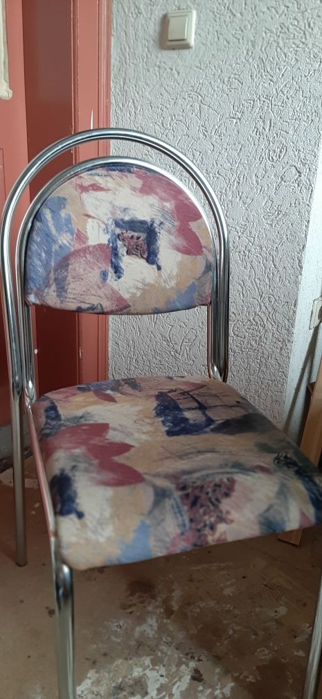 Krzesła kuchenne używane