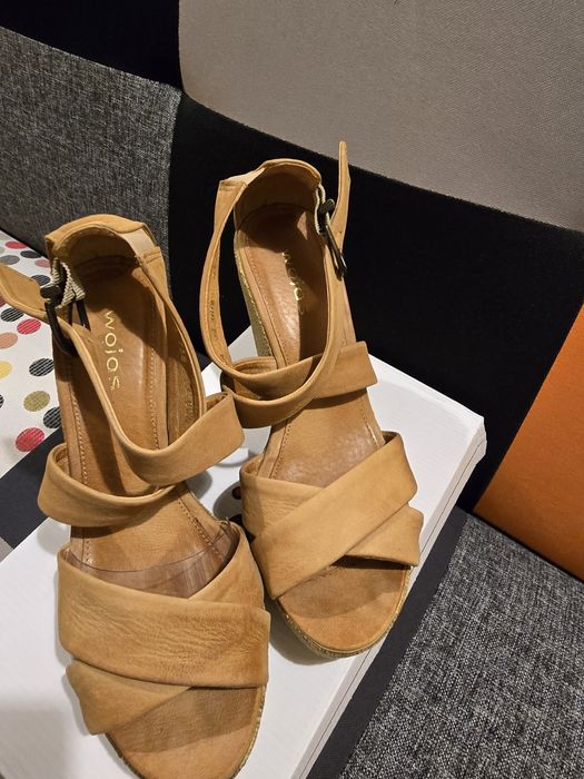 Sandały Wojas na koturnie 37 camel