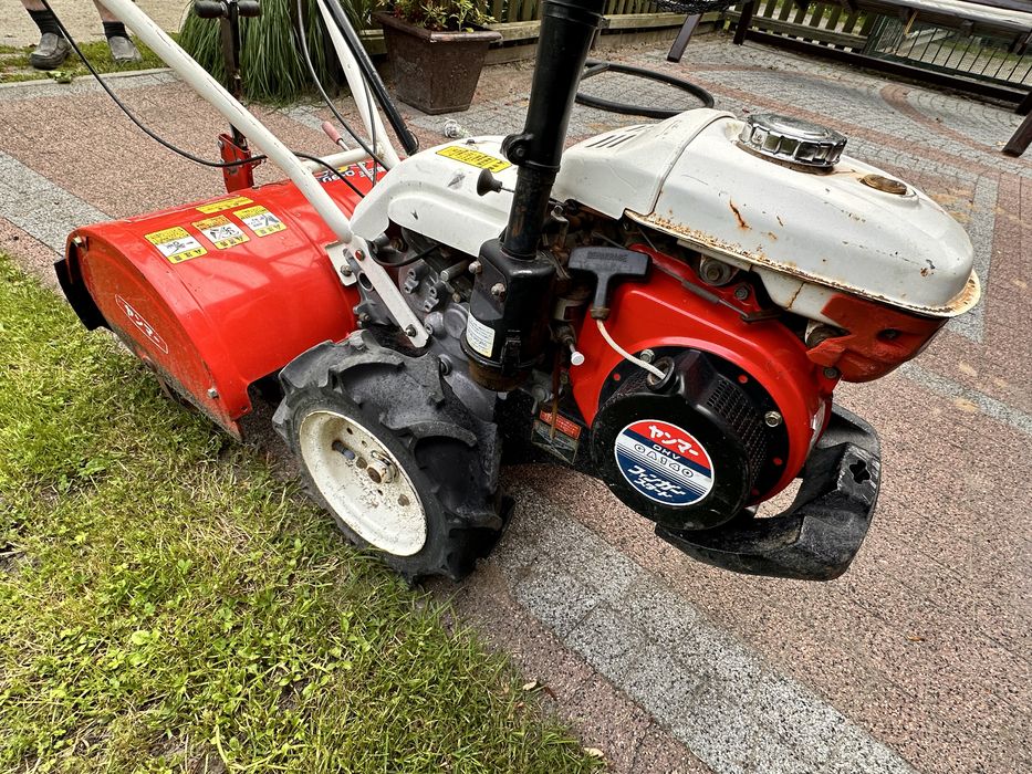 Glebogryzarka Honda Yanmar dzik