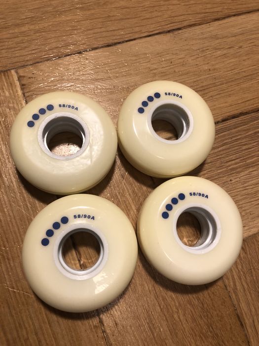Nowe kremowe koła, kółka do rolek agresywne THEM 58 mm 90a, 4 szt.