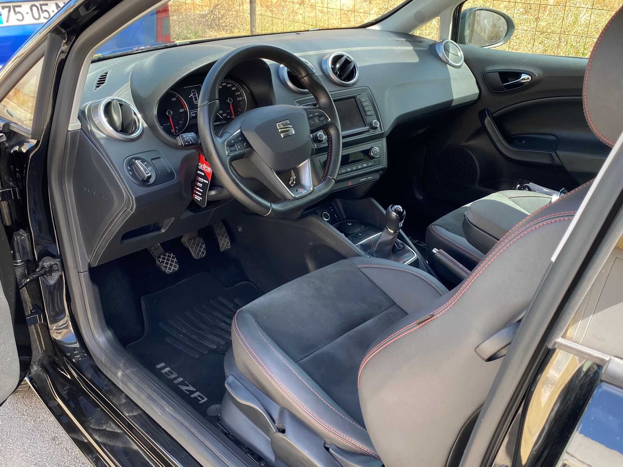Seat Ibiza FR 2016 a gasóleo com 9800KM