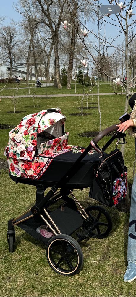 Візочок Cybex Priam Spring Blossom 3в1