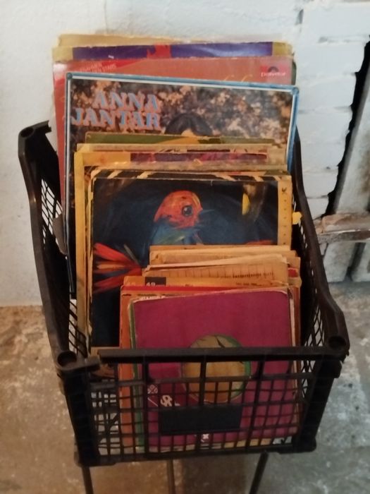 Płyty winylowe różne.