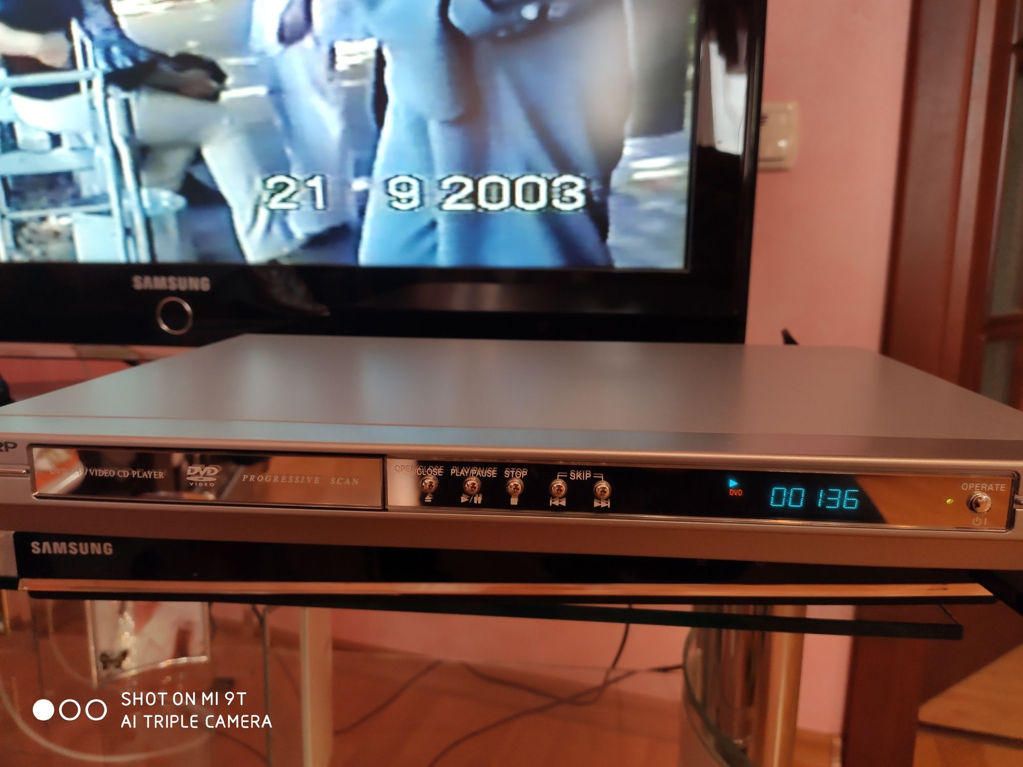 DVD проигрыватель SHARP DV-SV92S (U).