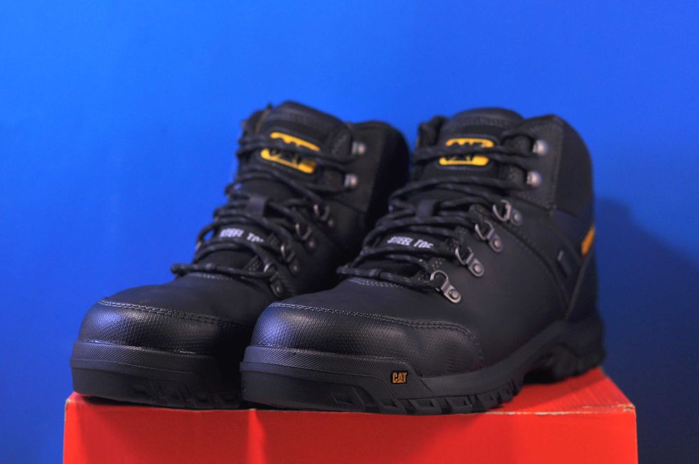 Caterpillar Framework Black Steel Toe Puma Future 7 Play TT оригінал