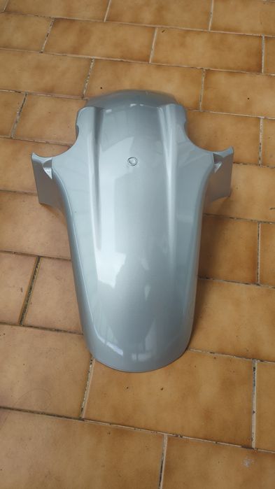 Guarda lamas hornet cinza