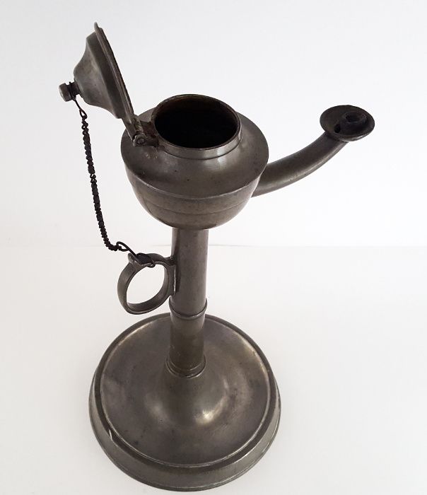 Lampa oliwna z XVIII wieku - udokumentowane pochodzenie