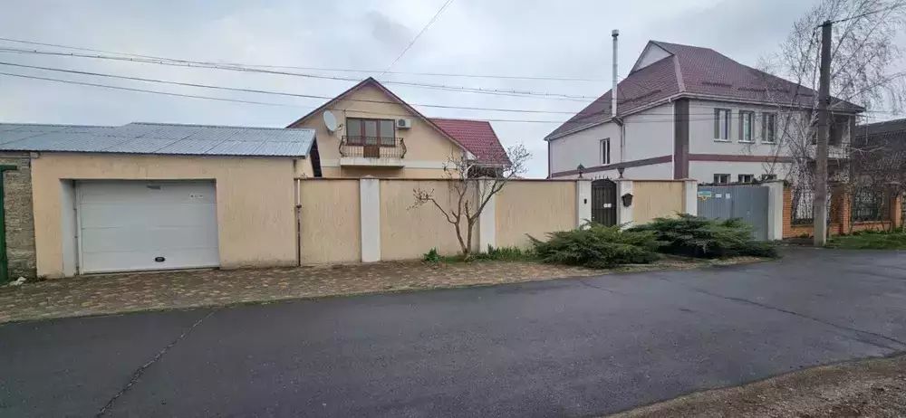 Продам дом в пригороде Черноморска
